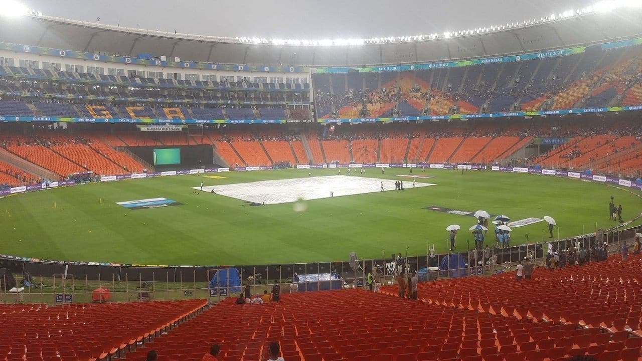 IPL 2023: बारिश से टला IPL फाइनल, अब रिजर्व डे पर खेला जाएगा खिताबी मुकाबला